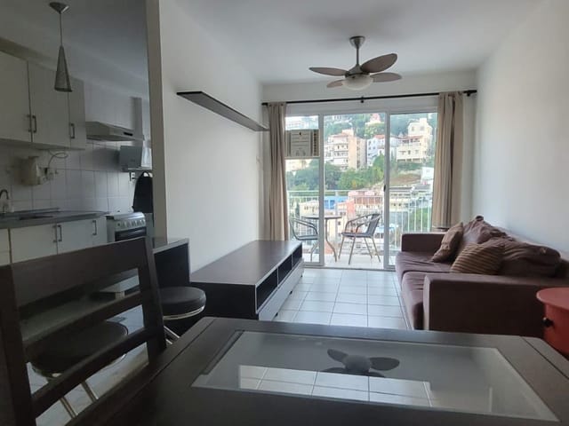 Apartamento 1 quarto e 1 banheiro, para alugar, no bairro Centro em Rio de Janeiro