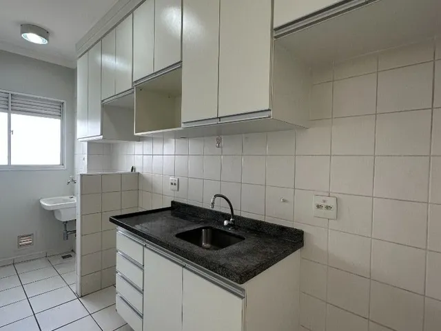 Apartamento com 69m² 3 quartos e 1 banheiro, para alugar, no bairro Vila Belvedere em Americana