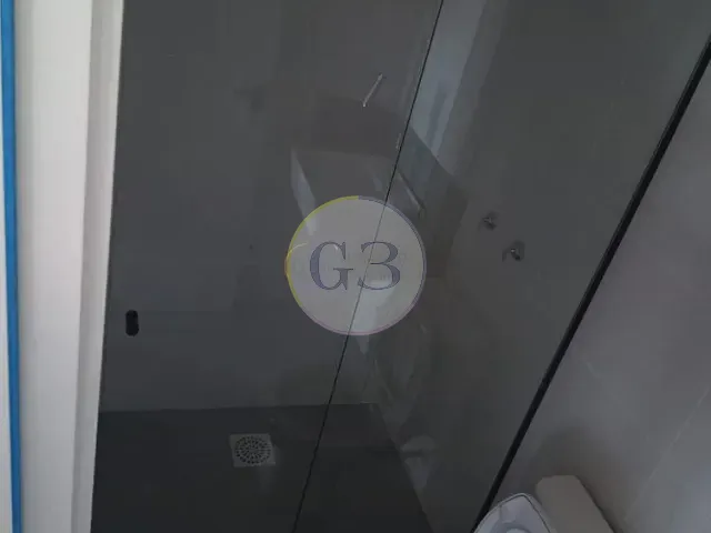 Apartamento 2 quartos e 2 banheiros, para alugar, no bairro Centro em Pelotas