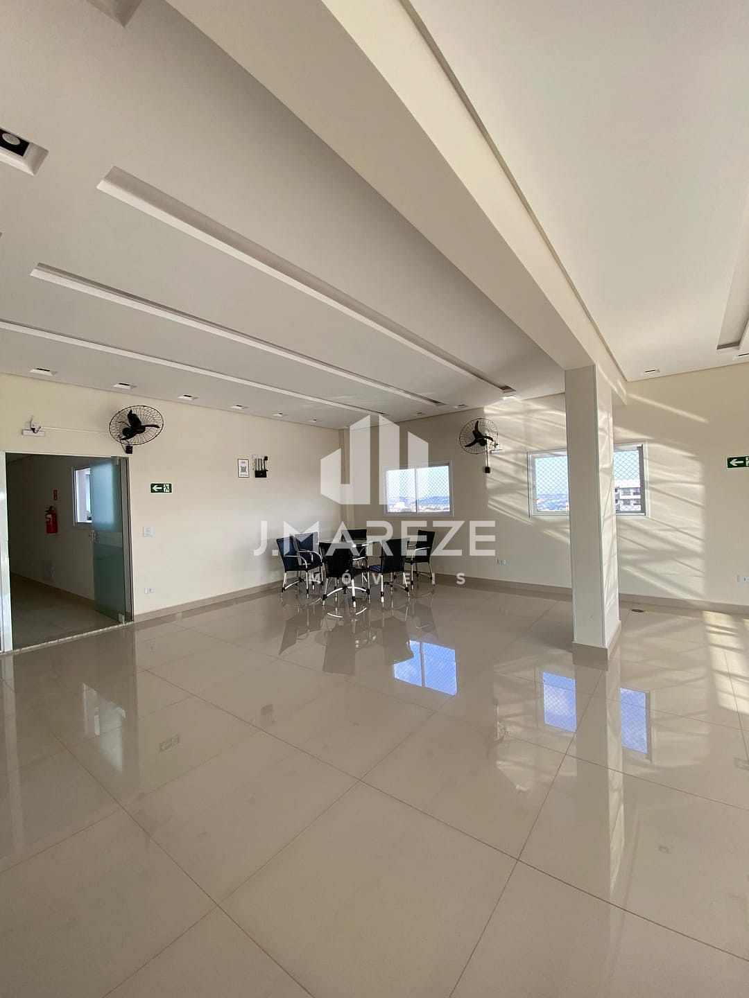Apartamento à venda com 2 quartos, 89m² - Foto 27