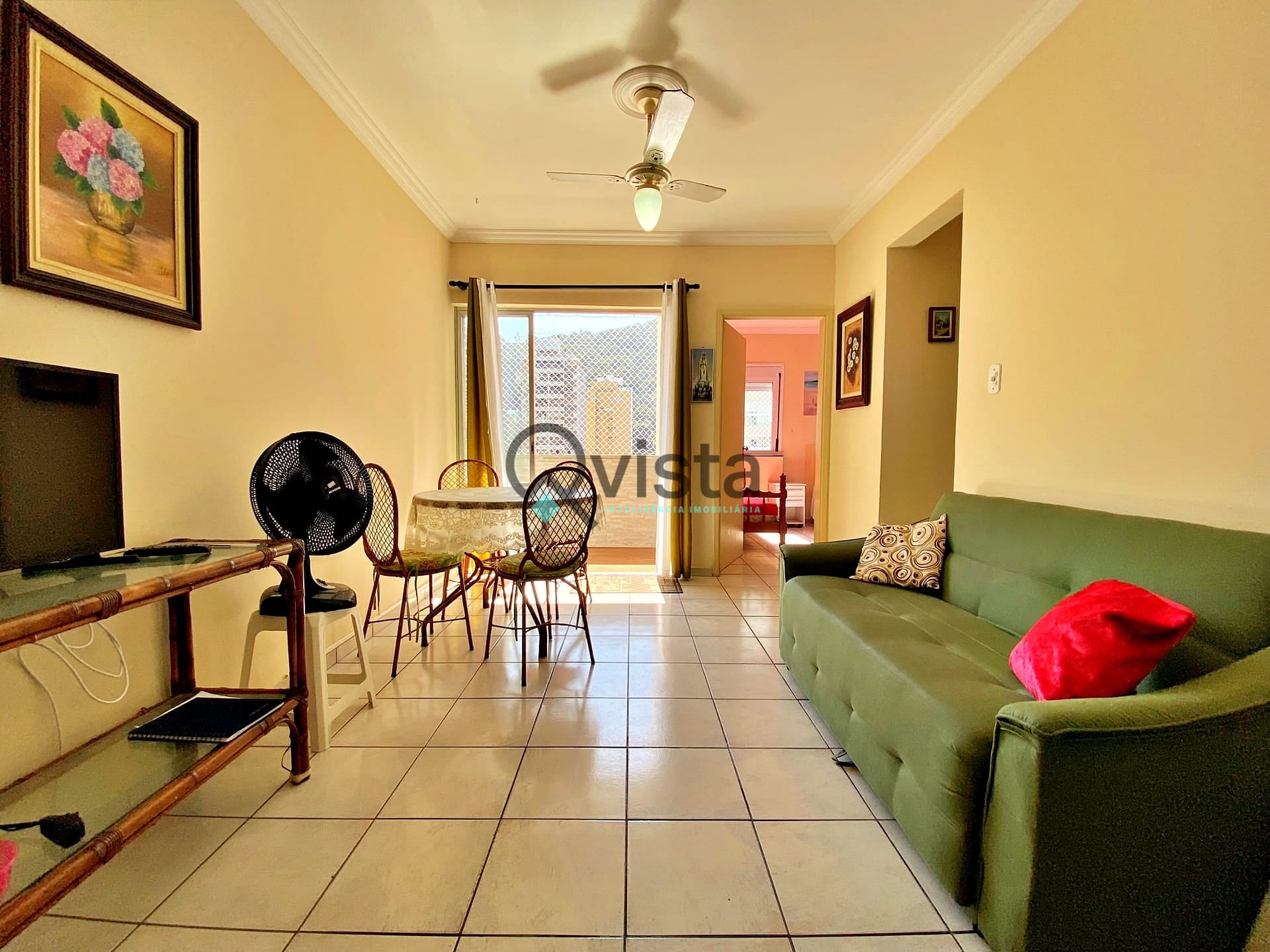Apartamento à venda com 2 quartos, 70m² - Foto 1