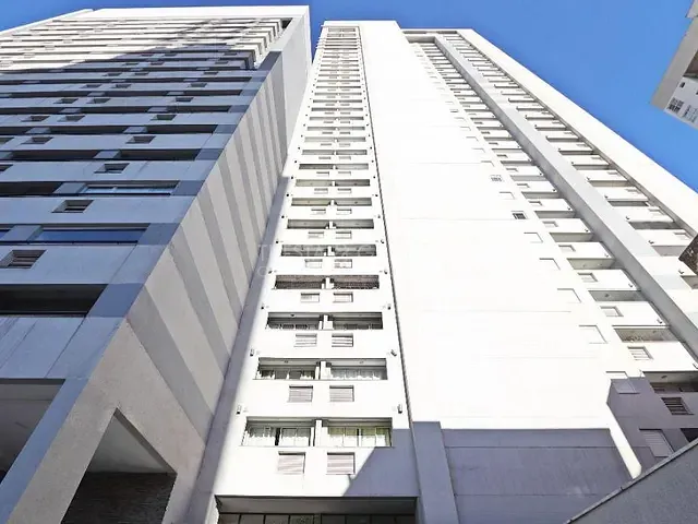 Apartamento com 40m² 1 quarto e 1 banheiro, para alugar, no bairro Centro em Curitiba