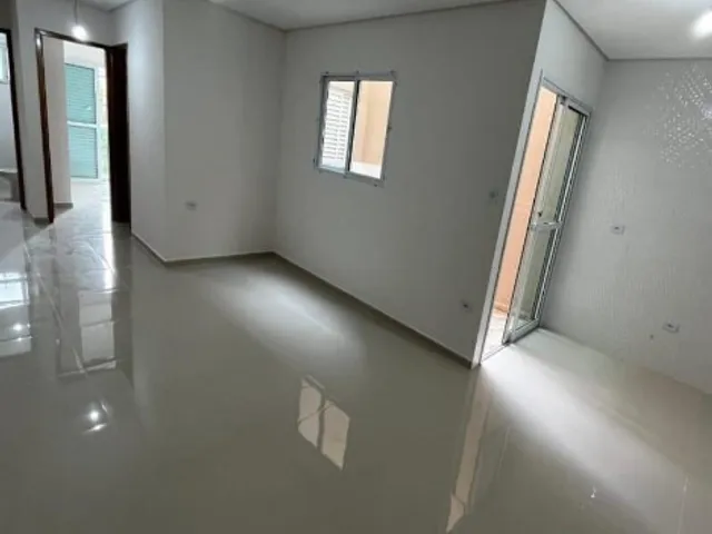 Apartamento 2 quartos e 2 banheiros, à venda, no bairro Vila Mazzei em Santo André