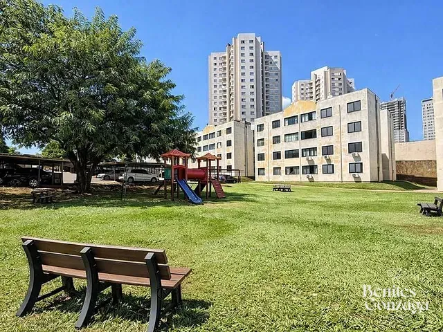 Apartamento com 77m² 3 quartos e 1 banheiro, à venda, no bairro Zona 08 em Maringá