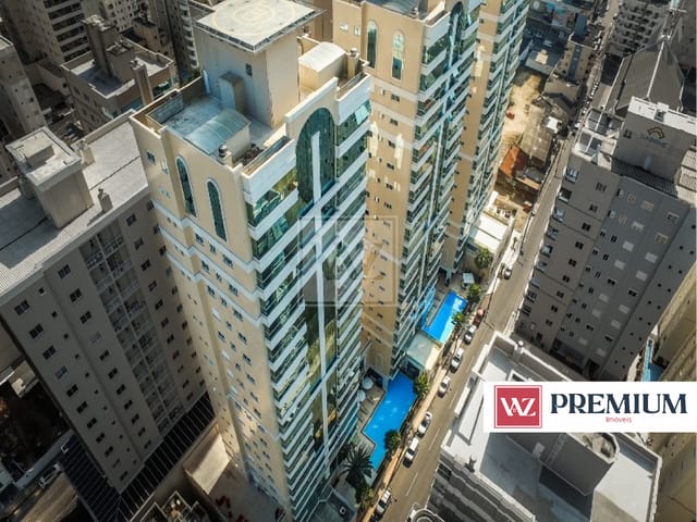 Apartamento com 203m² 3 quartos e 3 banheiros, à venda, no bairro Meia Praia em Itapema