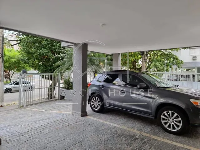 Apartamento 2 quartos e 2 banheiros, à venda, no bairro Enseada em Guarujá