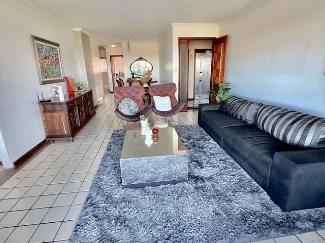 Apartamento 4 quartos e 5 banheiros, à venda, no bairro Treze de Julho em Aracaju