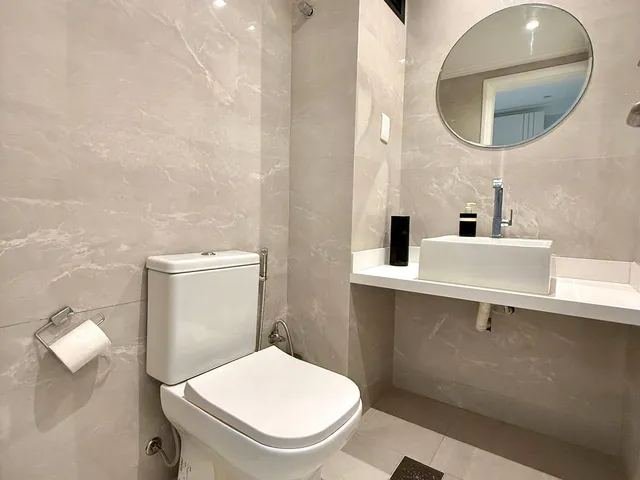 Apartamento 4 quartos e 5 banheiros, à venda, no bairro Treze de Julho em Aracaju