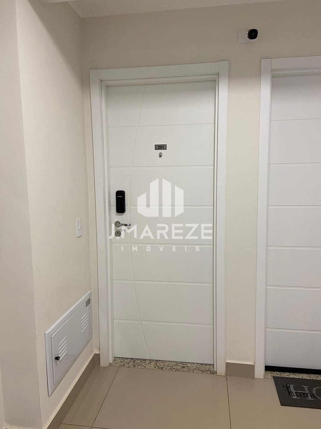 Apartamento à venda com 2 quartos, 68m² - Foto 3