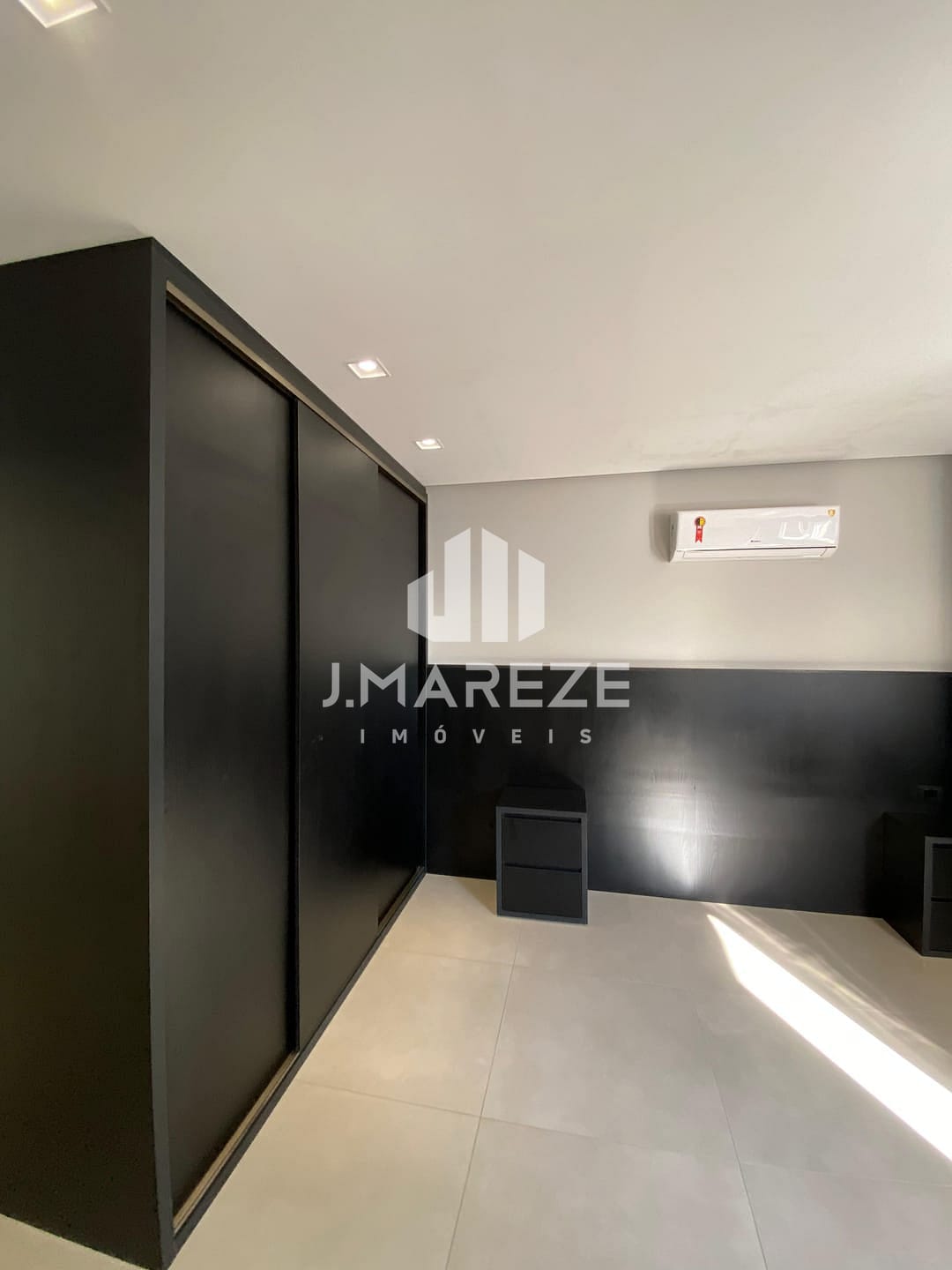 Apartamento à venda com 2 quartos, 68m² - Foto 20