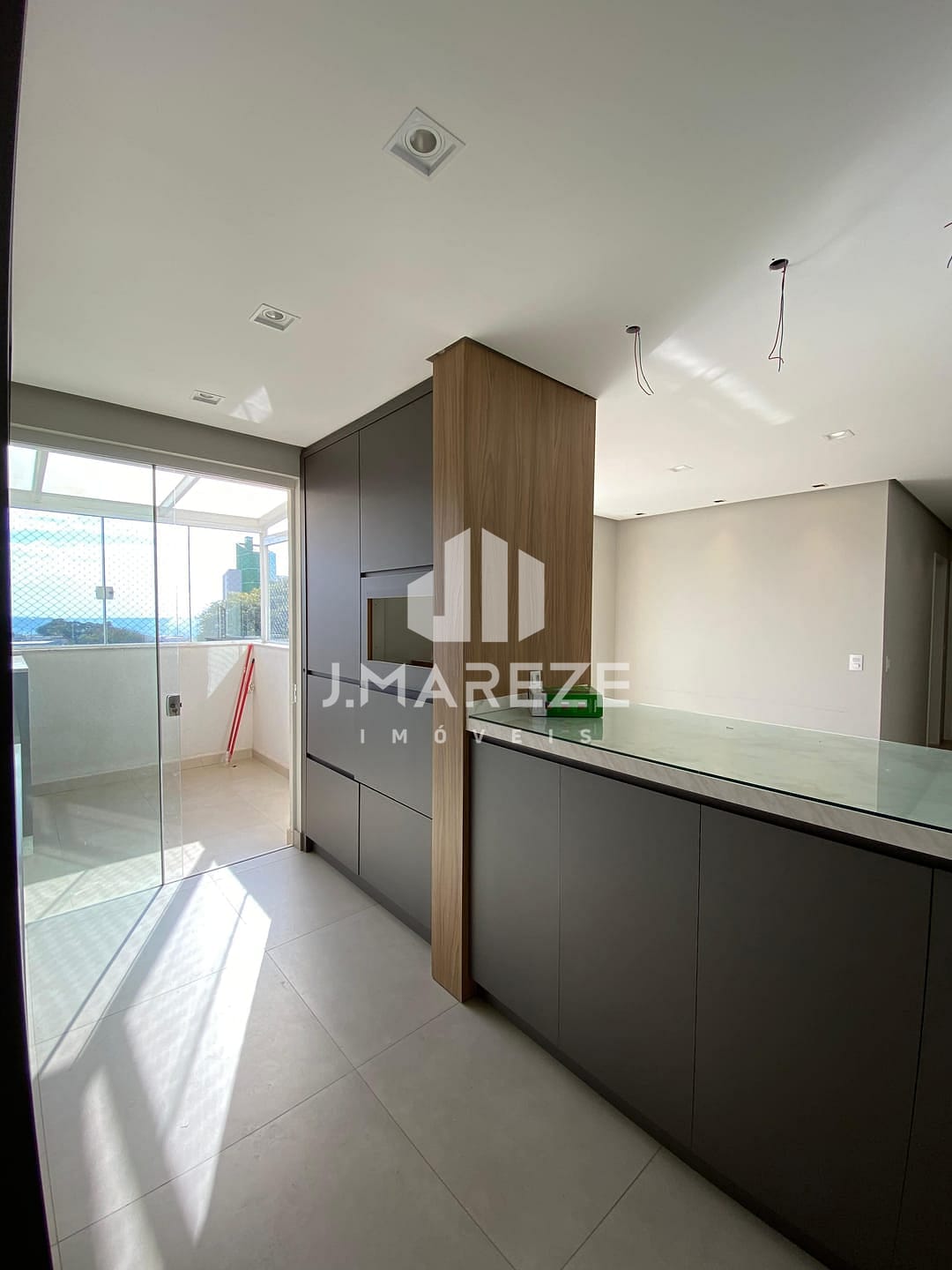 Apartamento à venda com 2 quartos, 68m² - Foto 8