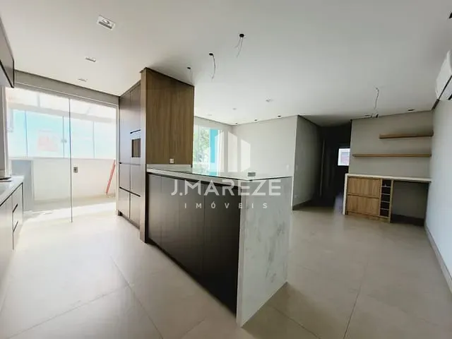 Apartamento com 79m² 2 quartos e 2 banheiros, à venda, no bairro Centro em Apucarana