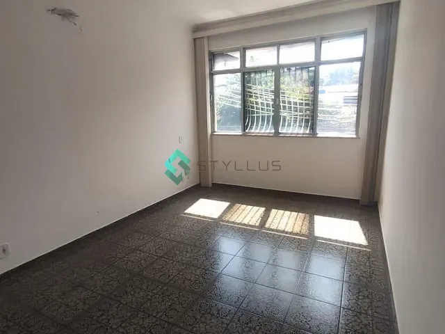 Apartamento 2 quartos e 2 banheiros, para alugar, no bairro Méier em Rio de Janeiro