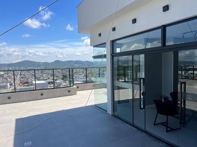 Apartamento 2 quartos e 2 banheiros, à venda, no bairro Cordeiros em Itajaí