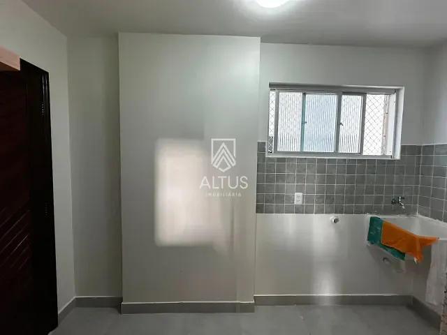 Apartamento 3 quartos e 2 banheiros, à venda, no bairro Matatu em Salvador