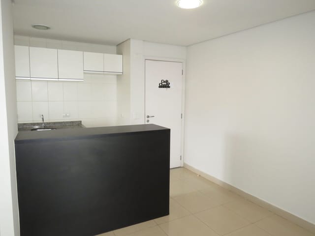 Apartamento com 111m² 3 quartos e 2 banheiros, à venda, no bairro Centro em Londrina