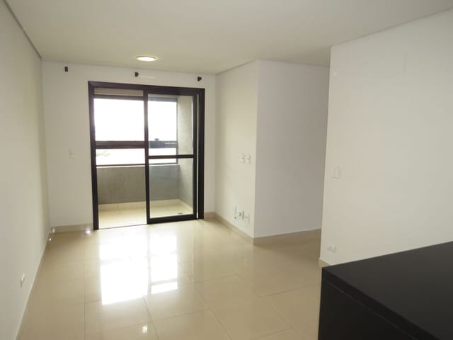 Apartamento com 111m² 3 quartos e 2 banheiros, à venda, no bairro Centro em Londrina