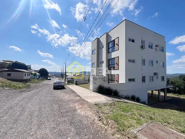 Apartamento com 60m² 2 quartos e 1 banheiro, à venda, no bairro Nações em Concórdia