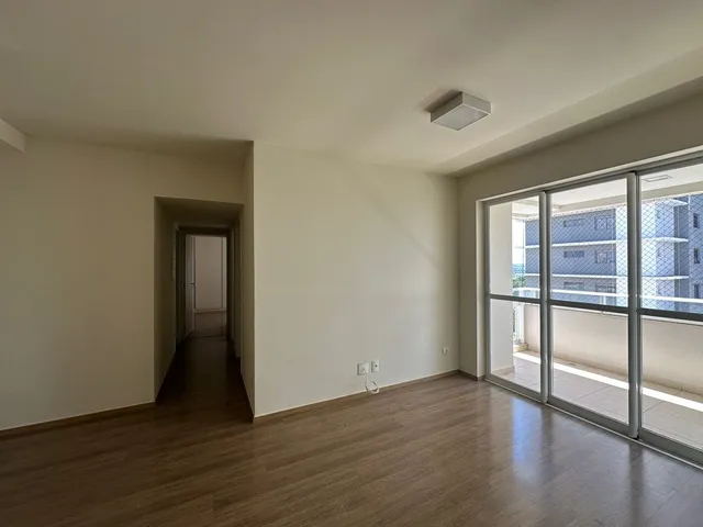 Apartamento com 10m² 3 quartos e 1 banheiro, à venda, no bairro Gleba Palhano em Londrina