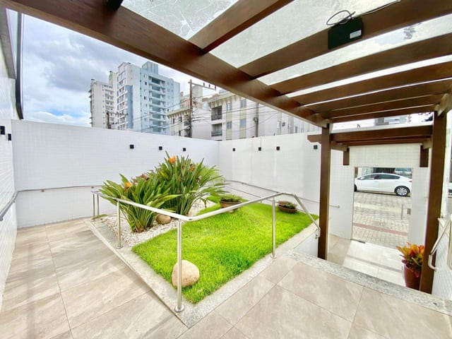Apartamento 2 quartos e 2 banheiros, à venda, no bairro São Judas em Itajaí