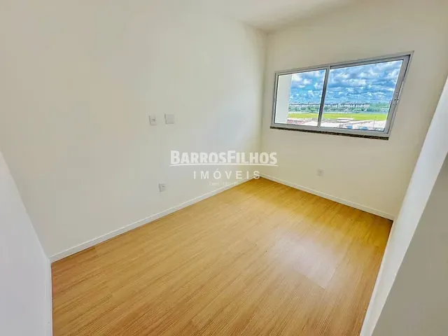 Apartamento com 70m² 3 quartos e 2 banheiros, para alugar, no bairro Farolândia em Aracaju