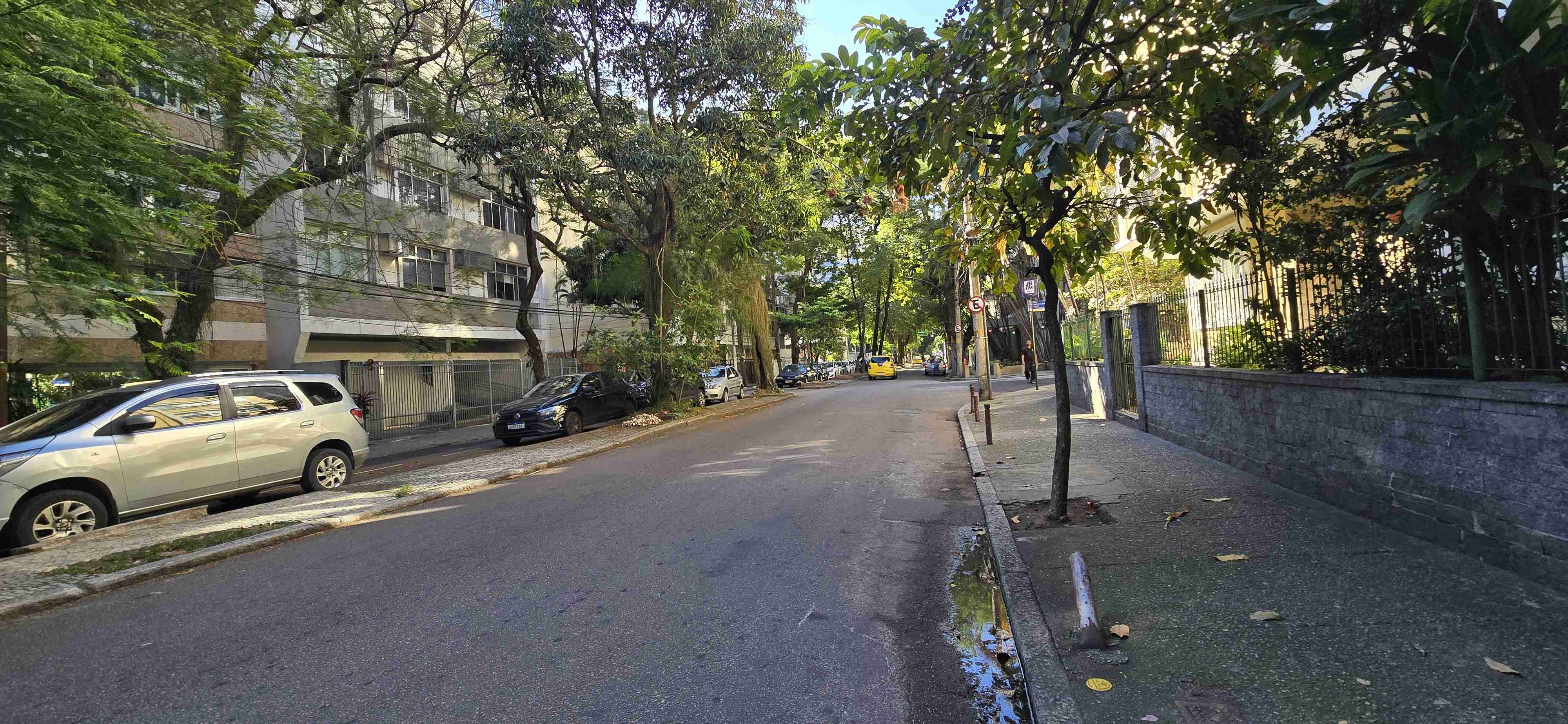 Apartamento espetacular à venda, Rua Fonte da Saudade, Lagoa, Rio de Janeiro. Sala ampla, 3 quartos, suíte, cozinha ampla, 1 vaga de garagem