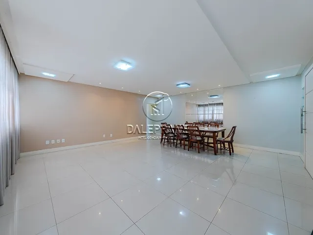 Apartamento 3 quartos e 3 banheiros, à venda, no bairro Asa Norte em Brasília