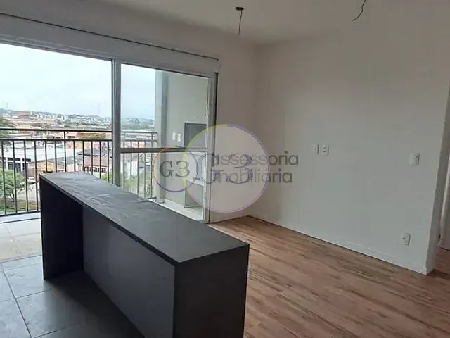 Apartamento 2 quartos e 2 banheiros, para alugar, no bairro Centro em Pelotas