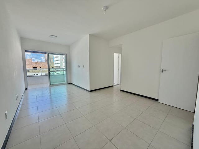 Apartamento 3 quartos e 2 banheiros, à venda, no bairro Atalaia em Aracaju