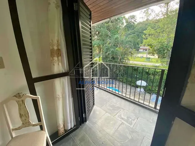 Apartamento 3 quartos e 2 banheiros, à venda, no bairro Enseada em Ubatuba