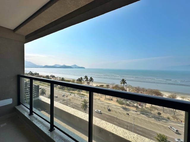 Foto do Apartamento - Apartamento à venda, frente mar, com localização privilegiada na praia do Indaiá, Caraguatatuba, SP | Área 12 imóveis