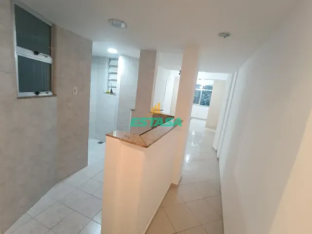 Apartamento 1 quarto e 1 banheiro, para alugar, no bairro Glória em Rio de Janeiro