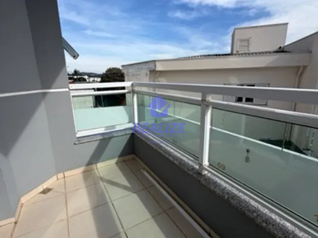 Apartamento com 70m² 2 quartos e 2 banheiros, à venda ou para alugar, no bairro Jardim Bom Pastor em Rua Mário Lopes Leão