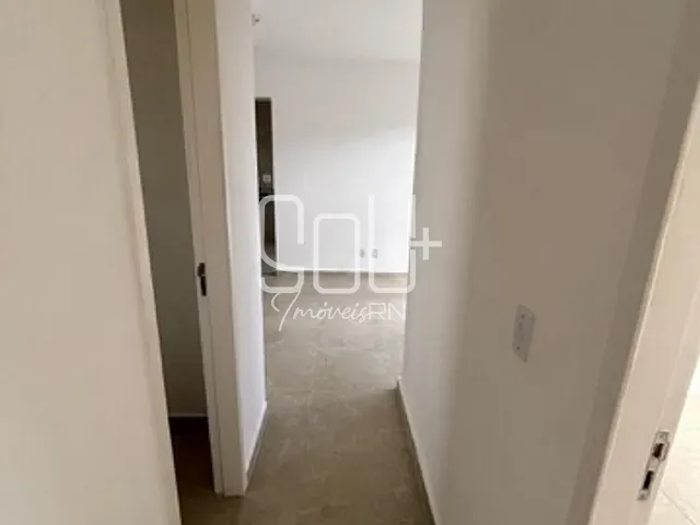 Apartamento 2 quartos e 2 banheiros, à venda, no bairro Parque das Árvores em Parnamirim