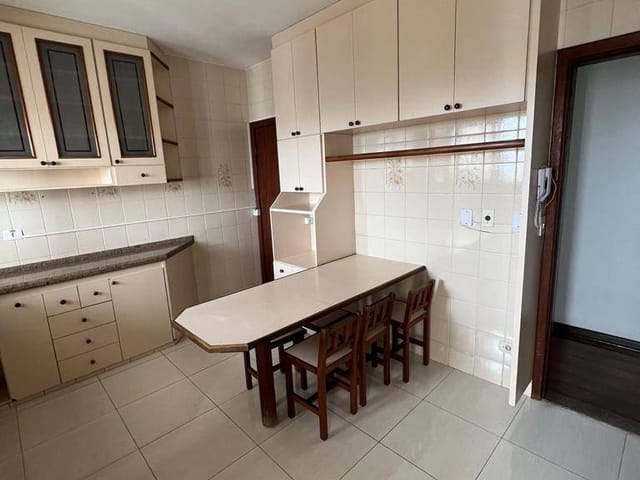 Apartamento com 134m² 3 quartos e 3 banheiros, à venda, no bairro Centro em Taubaté