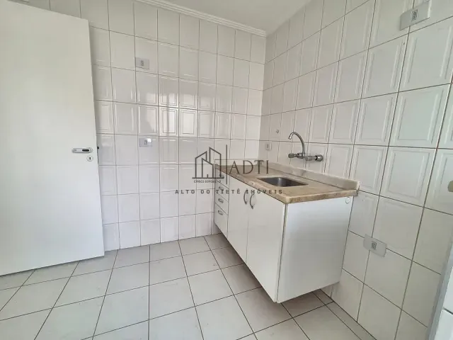 Apartamento 2 quartos e 1 banheiro, para alugar, no bairro Vila Mogilar em Mogi das Cruzes