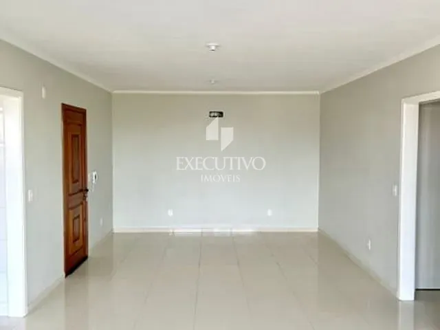 Apartamento com 118m² 3 quartos e 1 banheiro, à venda ou para alugar, no bairro Centro em Arroio Do Meio