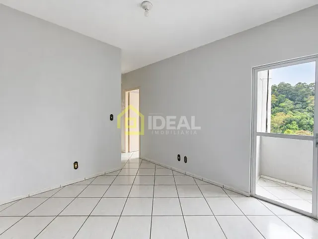 Apartamento 3 quartos e 1 banheiro, para alugar, no bairro Cinquentenário em Concórdia