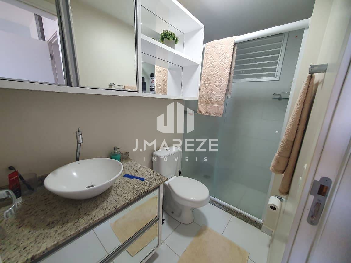 Apartamento à venda com 2 quartos, 75m² - Foto 33