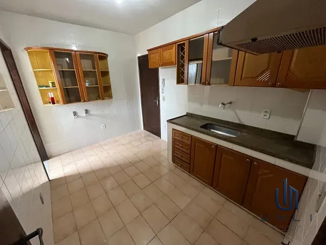 Apartamento 3 quartos e 3 banheiros, à venda, no bairro Jardim Amália em Volta Redonda