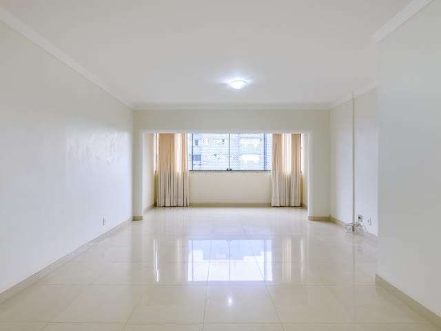 Apartamento 3 quartos e 3 banheiros, à venda, no bairro Setor Sudoeste em Brasília