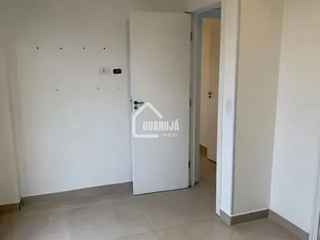 Apartamento 2 quartos e 2 banheiros, à venda, no bairro Enseada em Guarujá