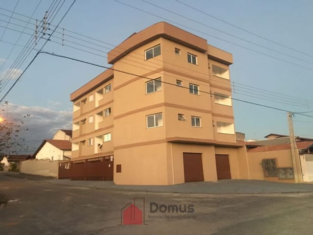 Apartamento à venda, no bairro Residencial Mombaça em Pindamonhangaba