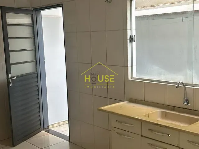 Apartamento 2 quartos e 1 banheiro, à venda, no bairro Jardim Universitário em Votuporanga