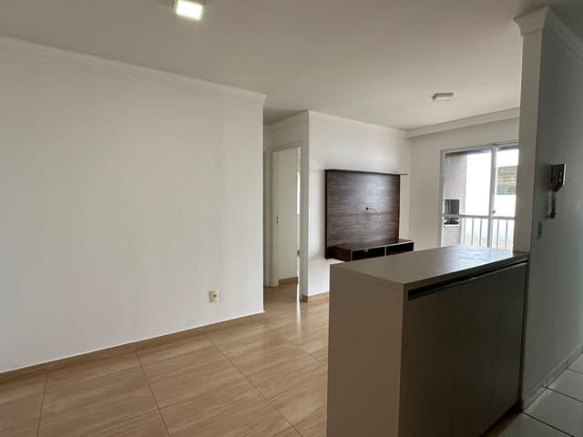 Apartamento com 45m² 2 quartos e 1 banheiro, à venda, no bairro Jardim Vitória em Cambé