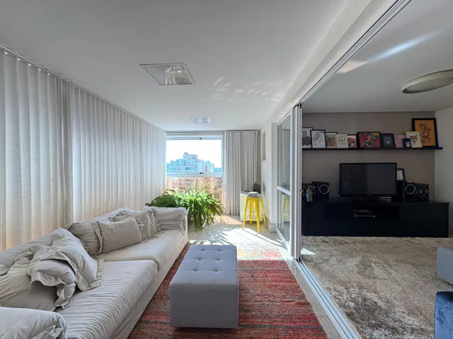 Apartamento com 10m² 3 quartos e 4 banheiros, à venda, no bairro Gleba Fazenda Palhano em Londrina
