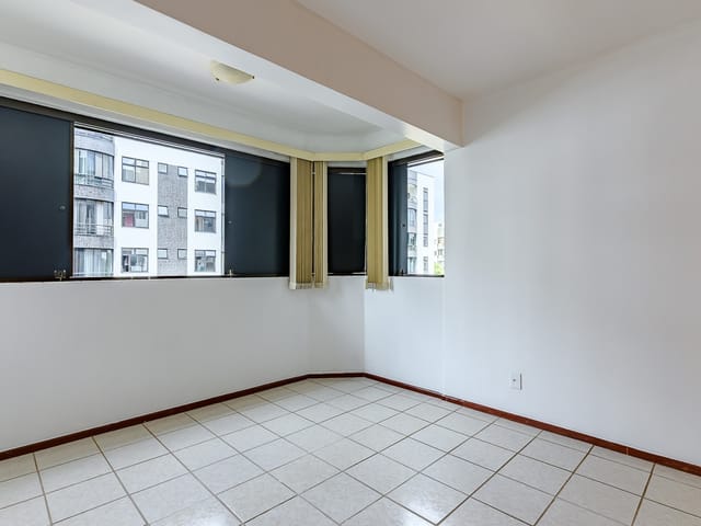 Apartamento 3 quartos e 2 banheiros, à venda, no bairro Setor Sudoeste em Brasília