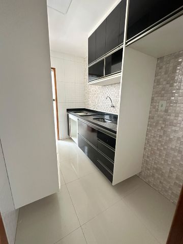 Apartamento 2 quartos e 1 banheiro, à venda, no bairro Jardim Santo André em Santo André