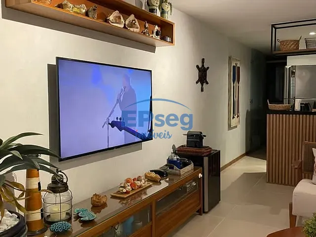 Apartamento 2 quartos e 2 banheiros, à venda ou para alugar, no bairro Itacimirim (Monte Gordo) em Camaçari