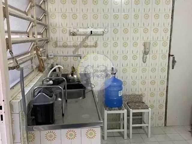 Apartamento 2 quartos e 1 banheiro, à venda ou para alugar, no bairro Centro em Pelotas